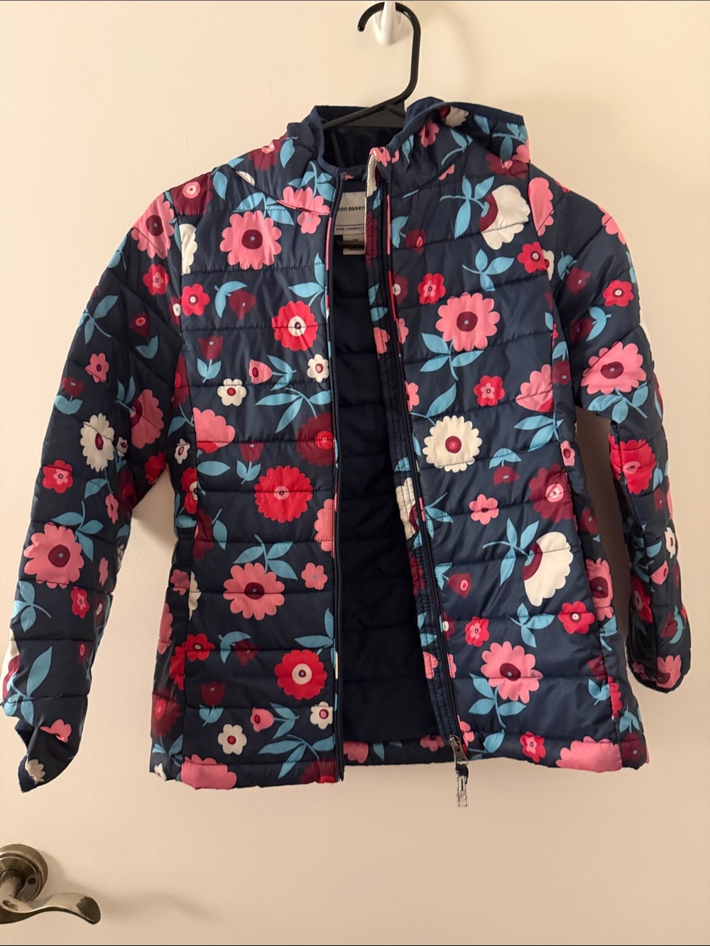 Amazon Essentials Navy Floral Girls' Puffer Jacket with Pink & White Flowers